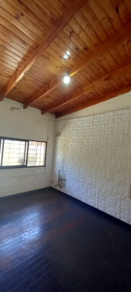 ALQUILER PH 3 AMBIENTES CON PATIO