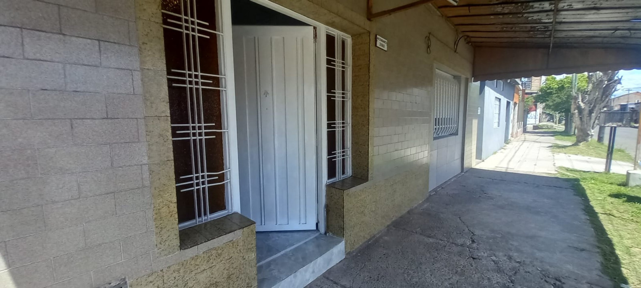 ALQUILER DE PH 2 AM A ESTRENAR AL FRENTE. 