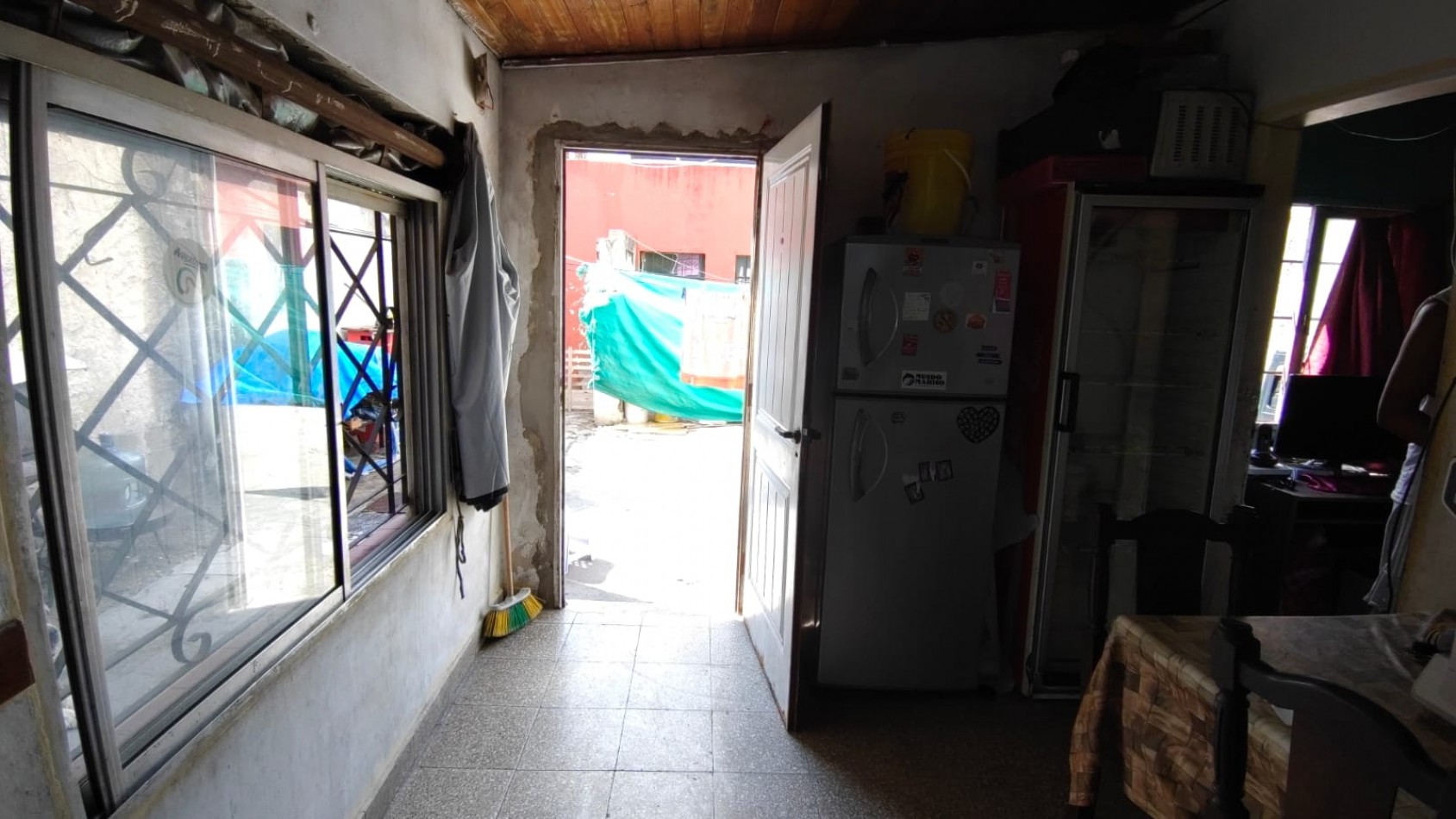 VENTA DE TERRENO CON 2 PH 3 Y 2 AMBIENTES A RECICLAR