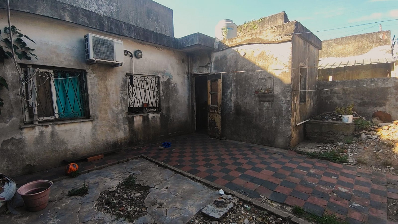 OPORTUNIDAD INVERSORES: VENTA PH INTERNO A RECICLAR EN MONTE CHINGOLO - USD 18.000