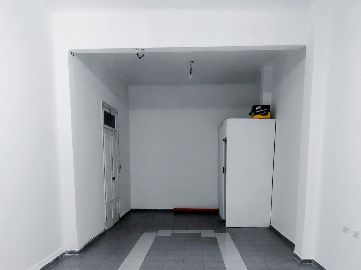 ALQUILER DE LOCAL COMERCIAL EN EXCELENTE ESTADO - VALENTIN ALSINA