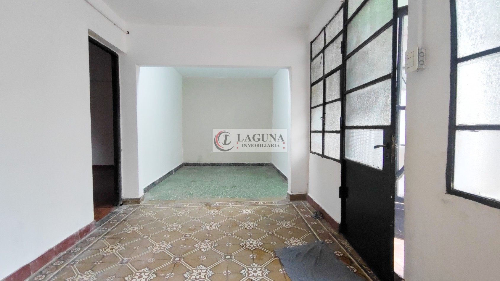 ALQUILER DE PH 3 AMBIENTES CON PATIO Y GARAGE CUBIERTO