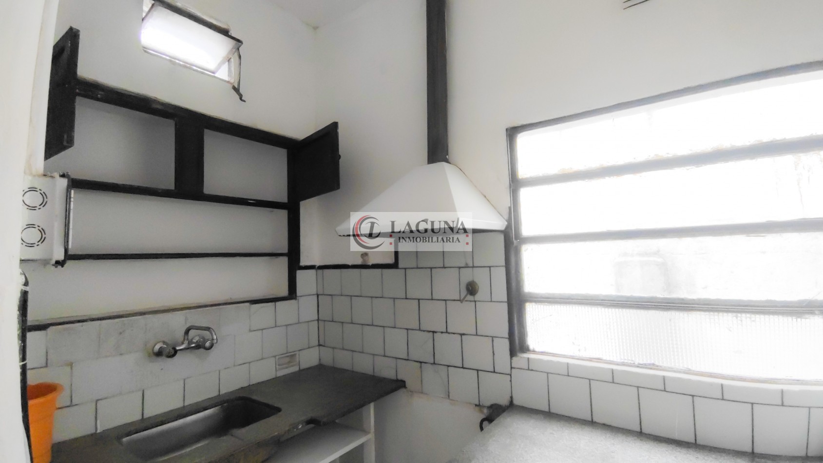 ALQUILER DE PH 3 AMBIENTES CON PATIO Y GARAGE CUBIERTO