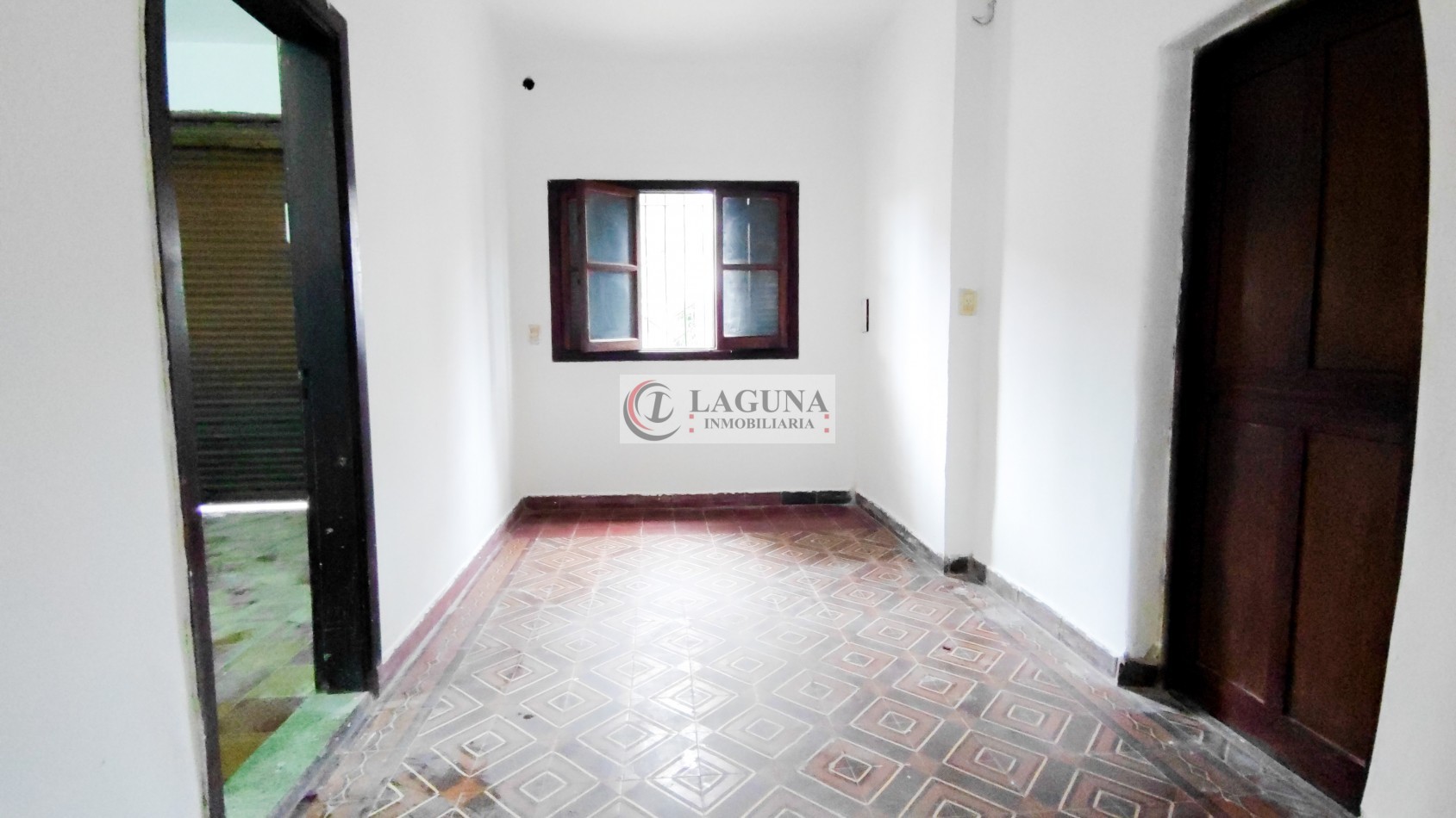 ALQUILER DE PH 3 AMBIENTES CON PATIO Y GARAGE CUBIERTO