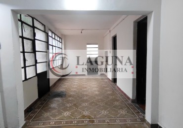 ALQUILER DE PH 3 AMBIENTES CON PATIO Y GARAGE CUBIERTO